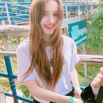 映月城与电子姬九游客户端下载